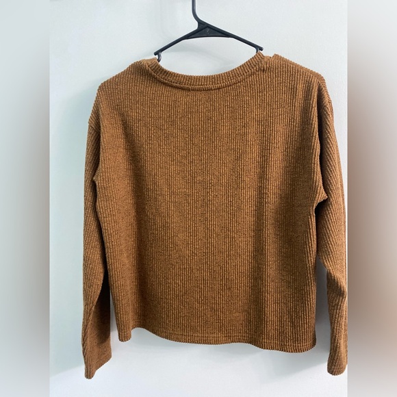 Time and Tru Brown V-Neck Sweater - Picture 2 of 4